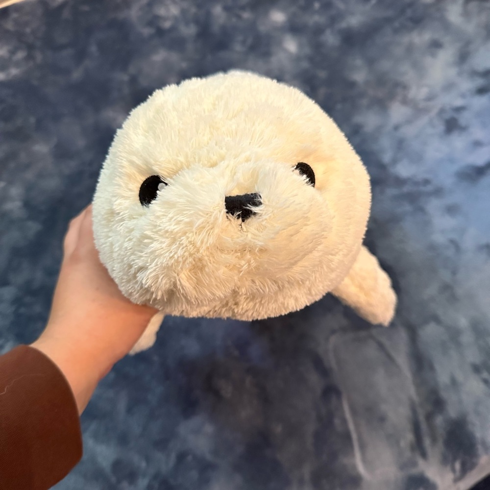 SEAL PLUSH